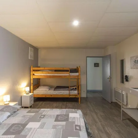 Maison Individuelle Avec Jardinet Et Salle De Jeux - - Fr-1-401-271 Prázdninový dům *