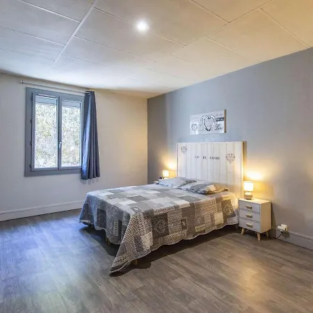 Maison Individuelle Avec Jardinet Et Salle De Jeux - - Fr-1-401-271 Prázdninový dům *