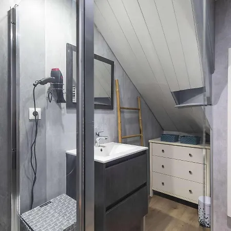 Maison Individuelle Avec Jardinet Et Salle De Jeux - - Fr-1-401-271 Tatil Evi *